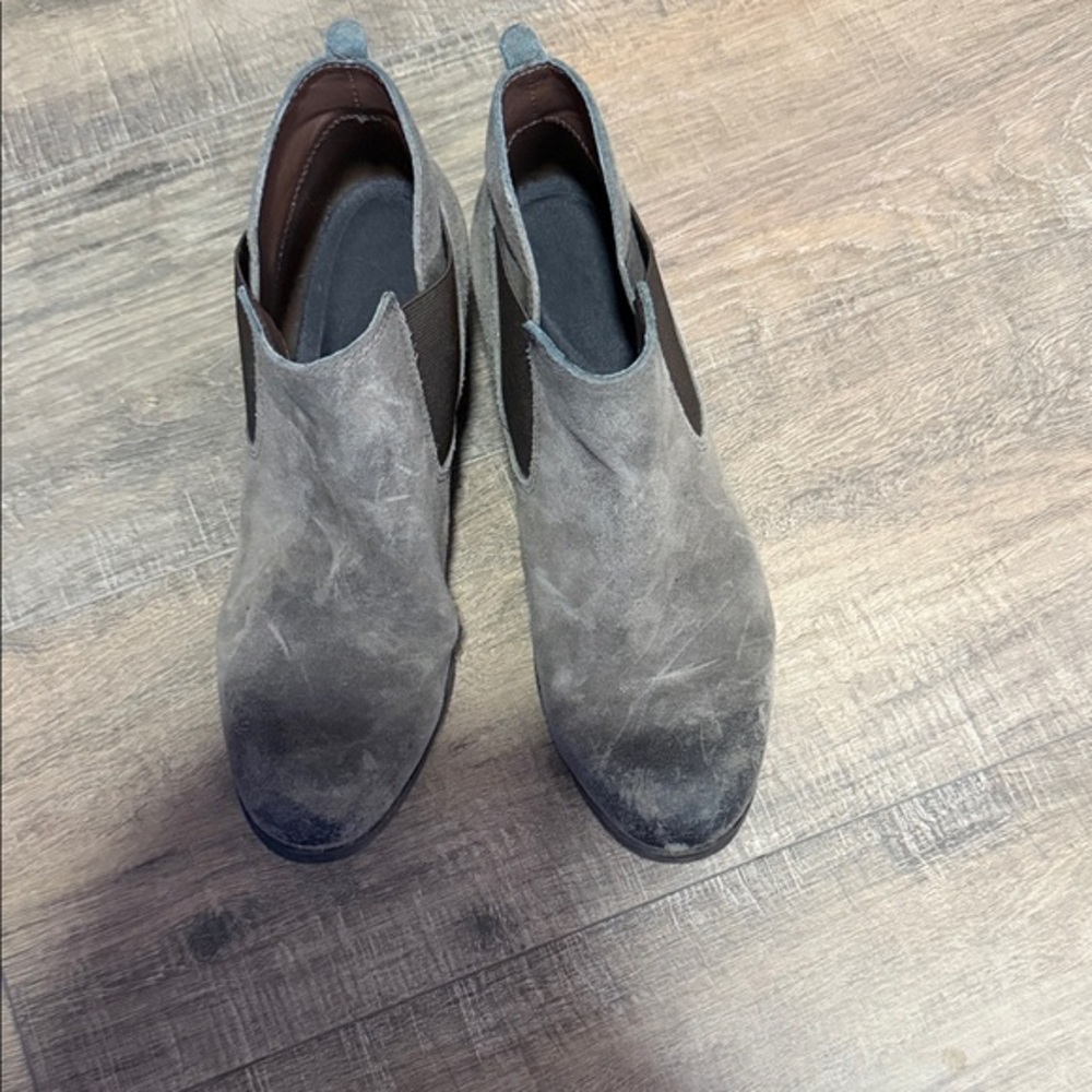 Rockport Gray Suede Ankle Booties